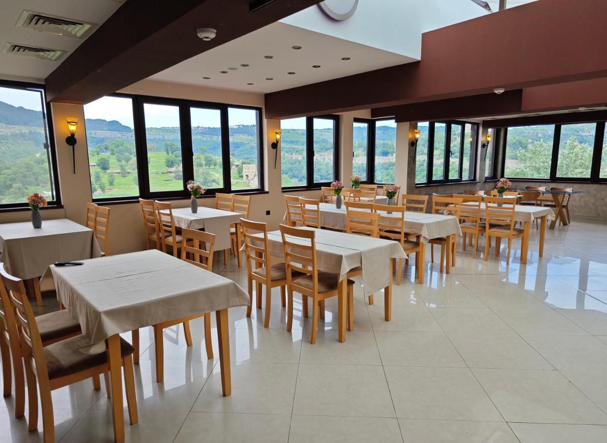 Hotel The Hill Veliko Tărnovo Esterno foto