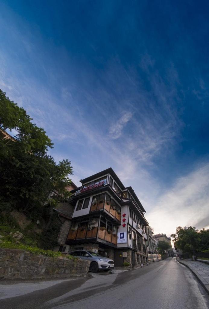 Hotel The Hill Veliko Tărnovo Esterno foto